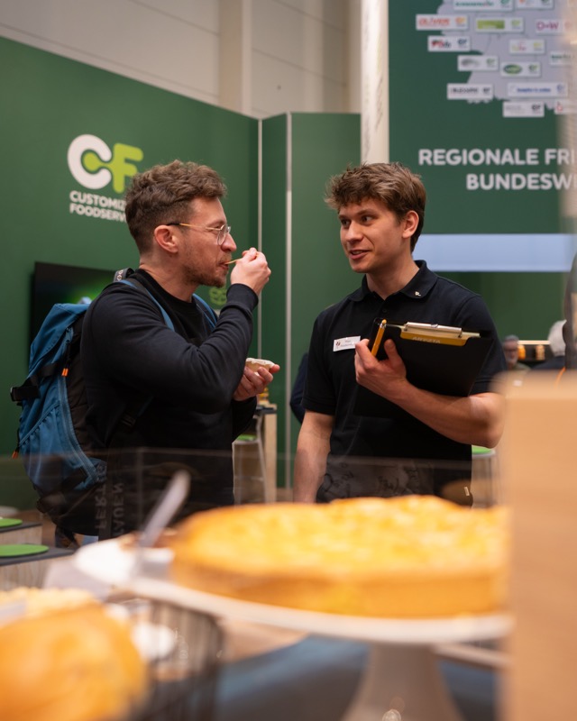 Messefoto von MADLYX – Live-Vorführung am Stand